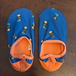 Toddler water shoes